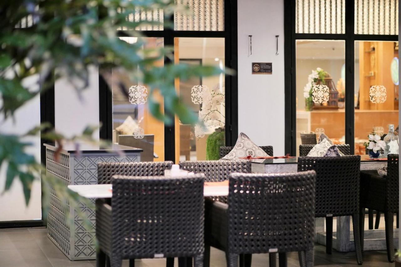 Sawaddi Patong Resort & Spa By Tolani - Sha Extra Plus Ngoại thất bức ảnh