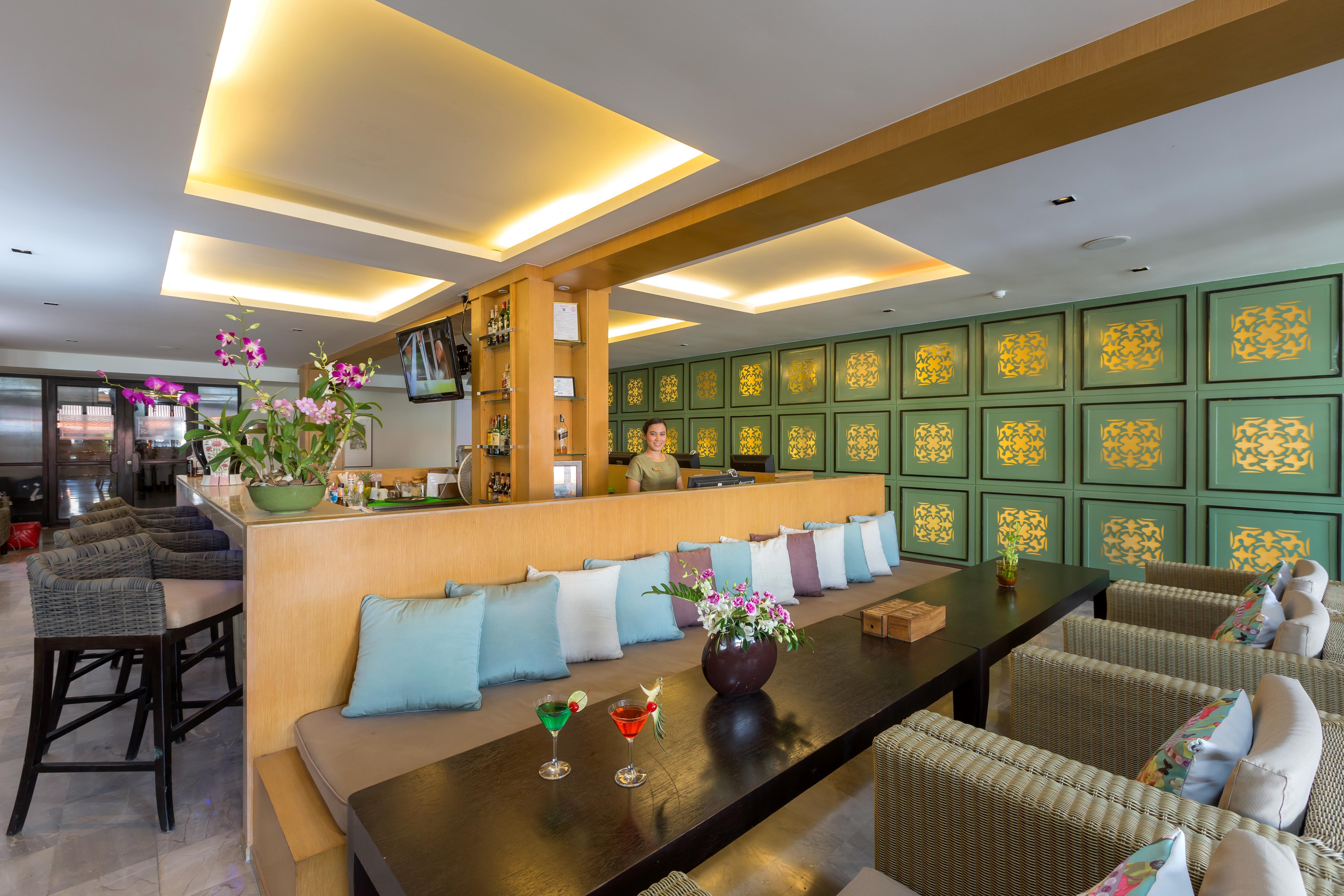 Sawaddi Patong Resort & Spa By Tolani - Sha Extra Plus Ngoại thất bức ảnh