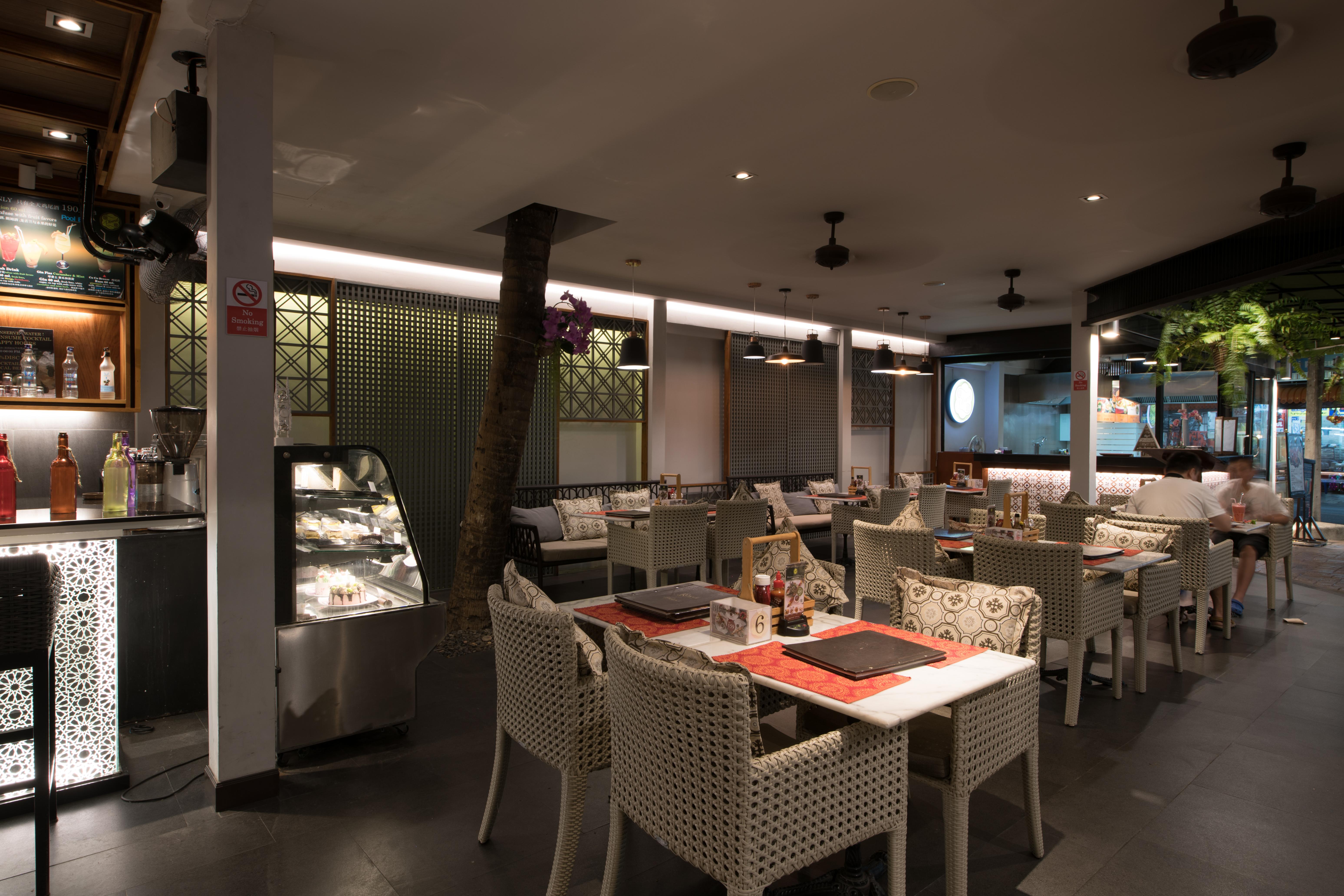 Sawaddi Patong Resort & Spa By Tolani - Sha Extra Plus Ngoại thất bức ảnh